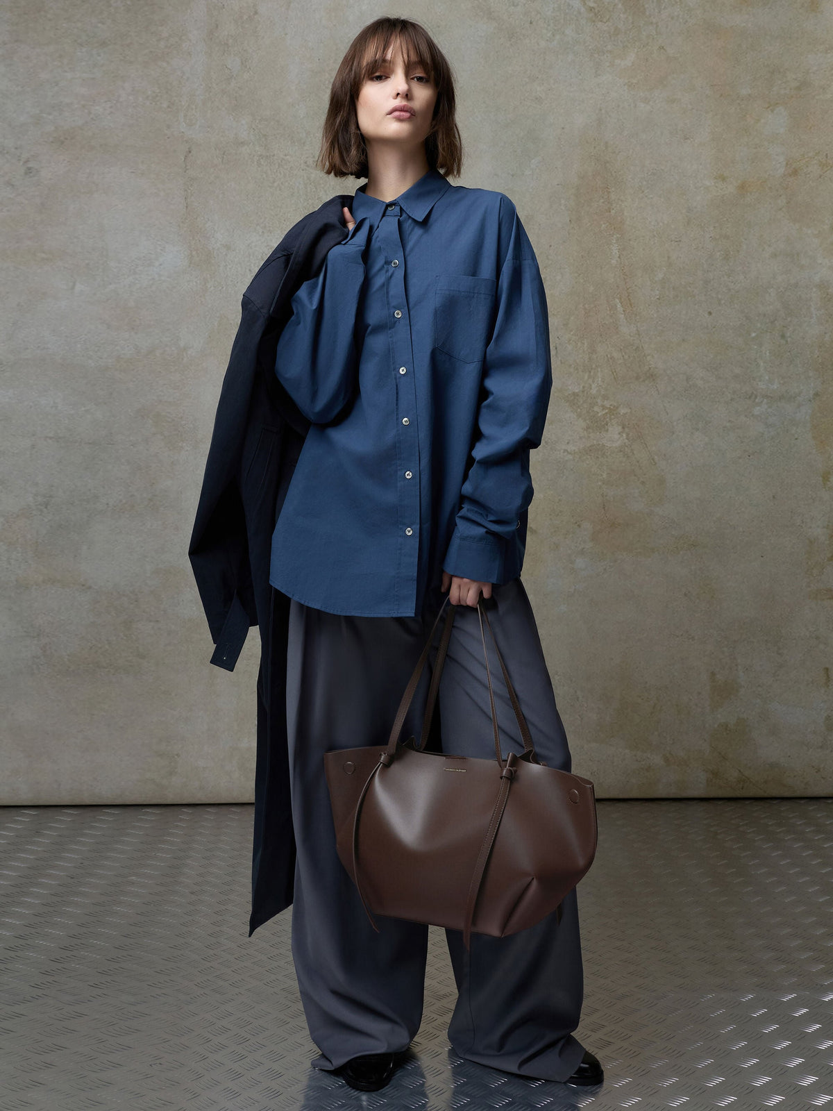 XL Calla Tote Bag - Espresso Brown | CHARLES & KEITH