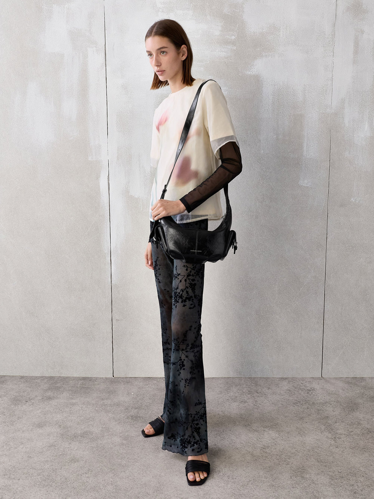 Bessie Side-Pocket Hobo Bag - Noir | CHARLES & KEITH